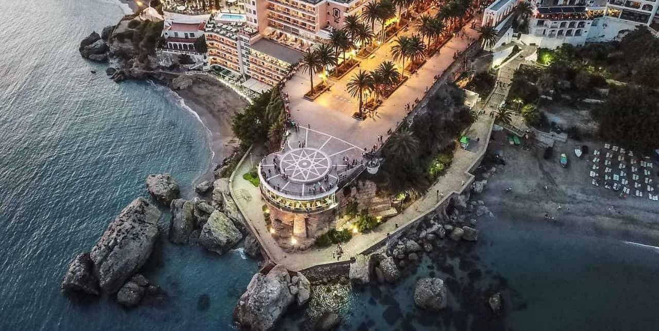 Hotel Bajamar Ancladero Playa Nerja Eksteriør bilde