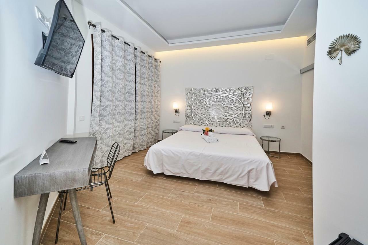 Hotel Bajamar Ancladero Playa Nerja Eksteriør bilde