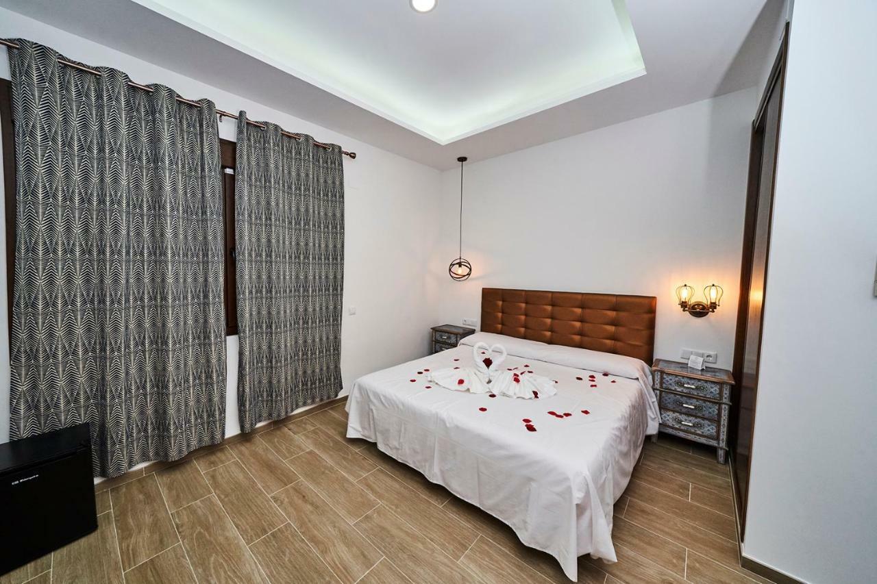 Hotel Bajamar Ancladero Playa Nerja Eksteriør bilde