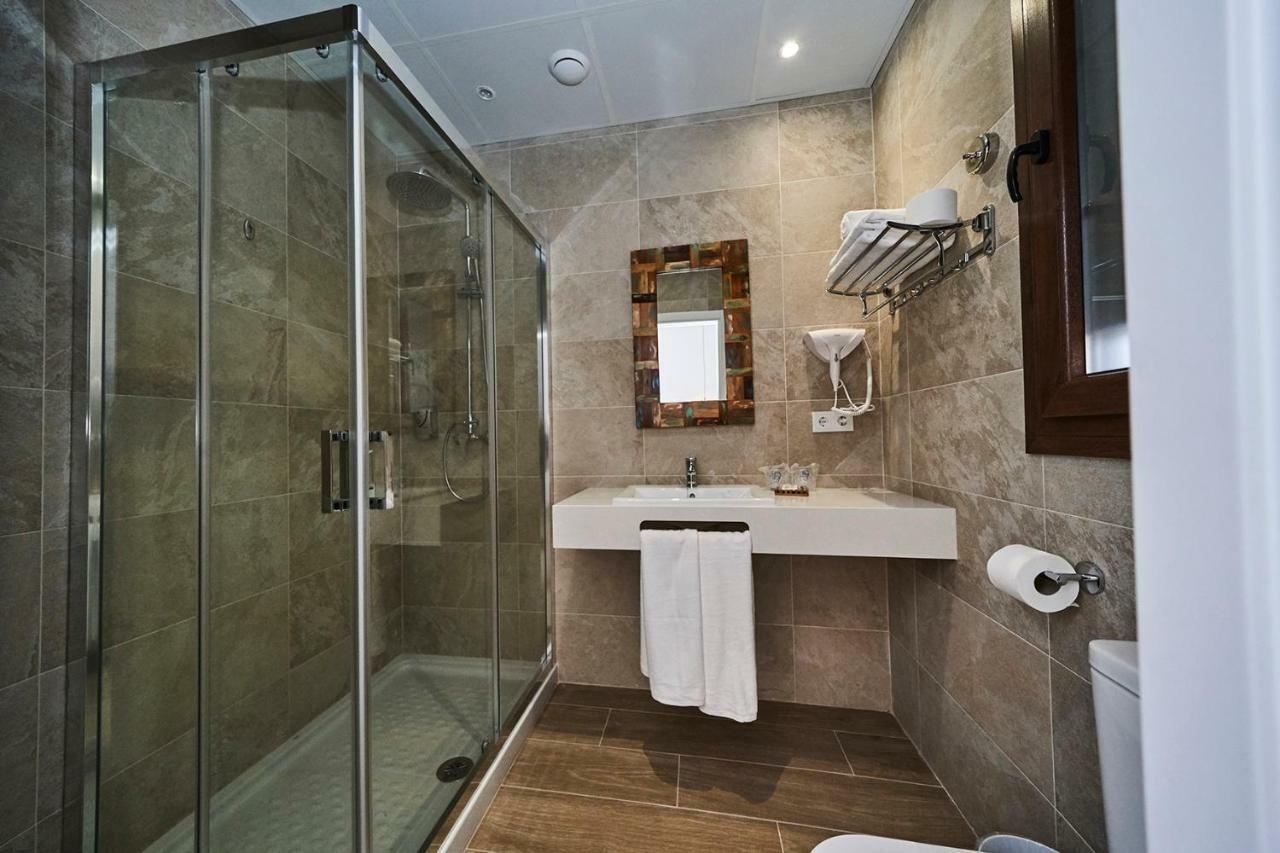 Hotel Bajamar Ancladero Playa Nerja Eksteriør bilde